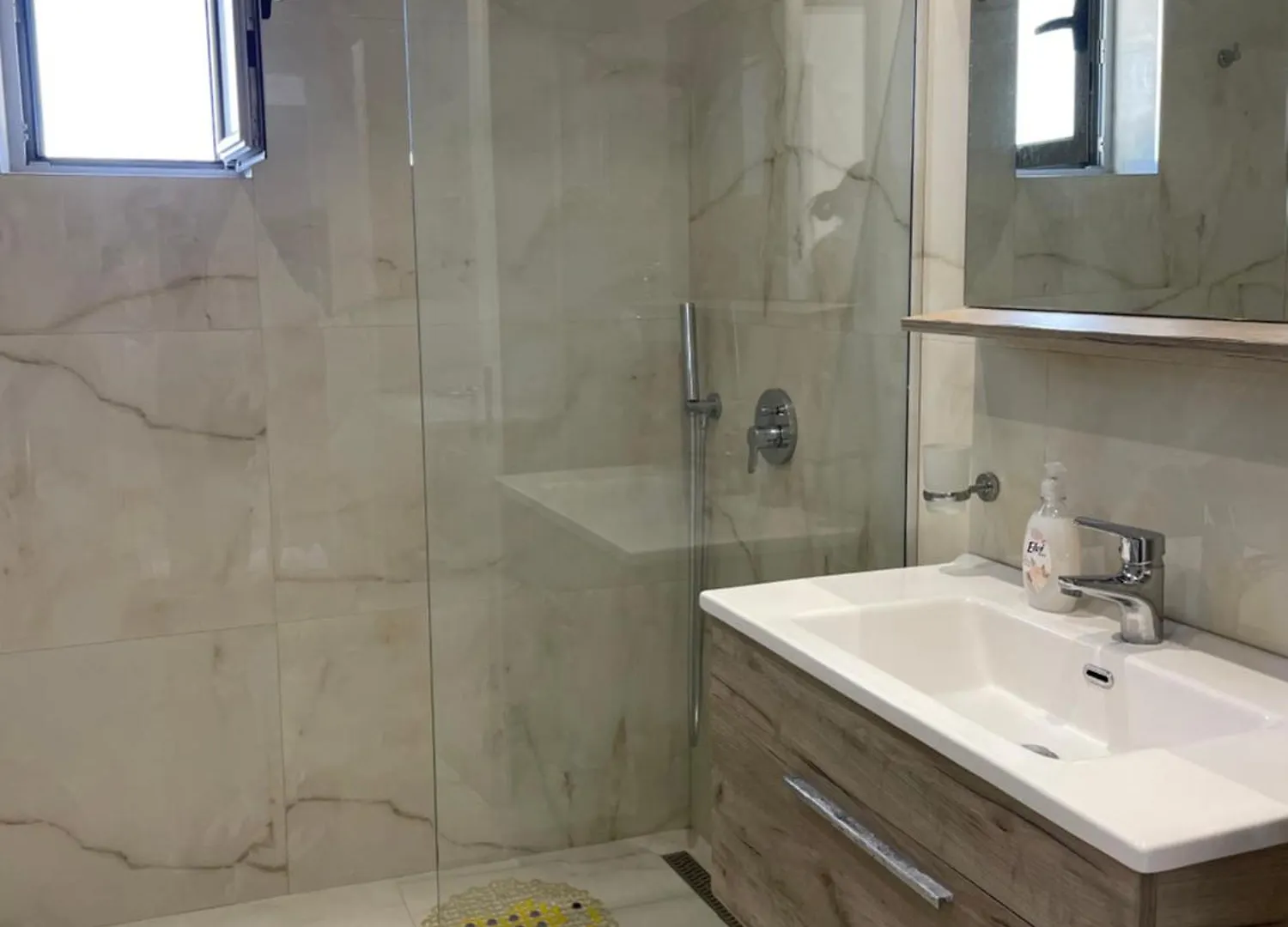 Ks Luxury Apartments Sarande