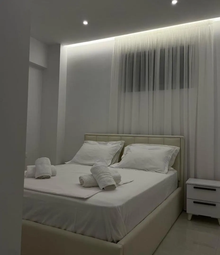 Ks Luxury Apartments Sarande